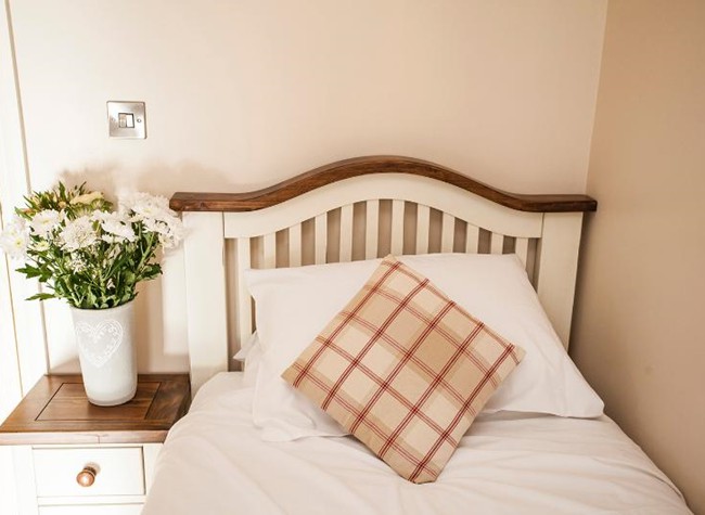 2 x single beds