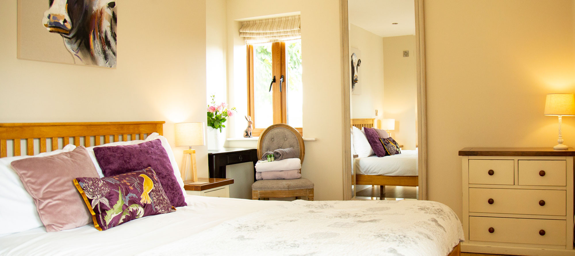 accommodation one mile from bristol airport