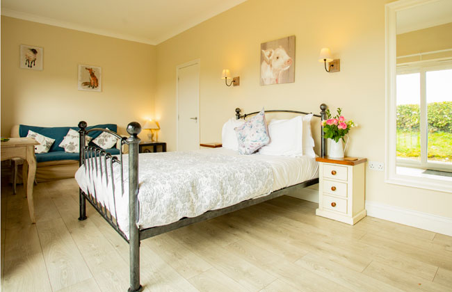 Bristol Airport Bed & Breakfast